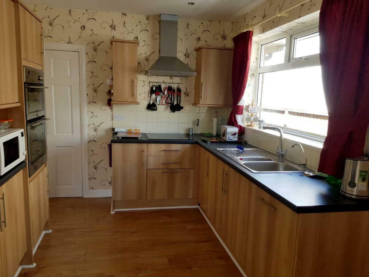 Blackpoolholidaylets The Bungalow Luaran gambar